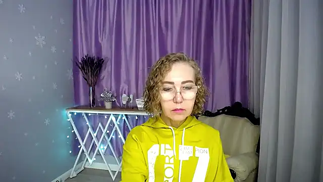 queen a n i online show from July 14, 2026, 12:22 pm