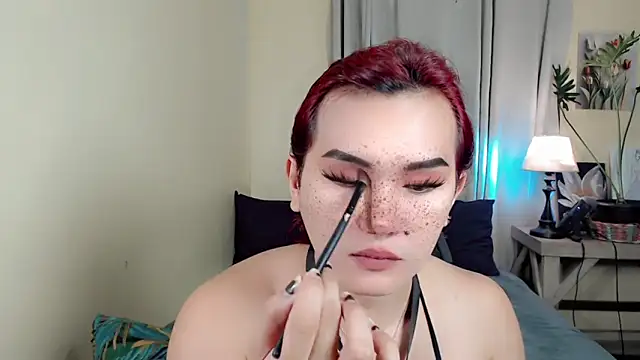 beatrice 21 online show from March 12, 2026, 11:38 am