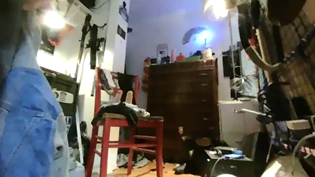 Snapshot of TheHellBilly chatting on December 7, 2024, 3:19 pm TheHellBilly online show from December 7, 2024, 3:19 pm