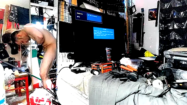 Snapshot of TheHellBilly chatting on February 4, 2025, 6:38 pm TheHellBilly online show from February 4, 2025, 6:38 pm