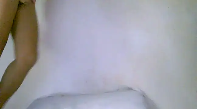 Snapshot of h0ney_lips chatting on February 19, 2025, 5:38 am h0ney lips online show from February 19, 2025, 5:38 am