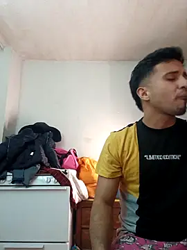 Snapshot of Torresmor chatting on February 11, 2026, 4:39 am Torresmor online show from February 11, 2026, 4:39 am