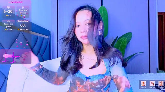 Mia Tin online show from June 18, 2026, 4:33 pm