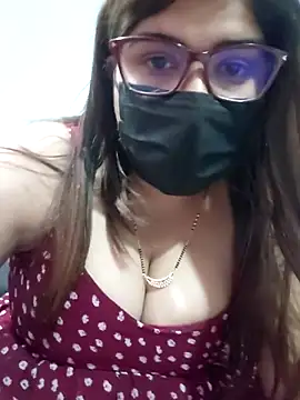 Alisha  Arora online show from July 31, 2026, 7:13 pm