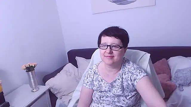 Snapshot of ChristaRose chatting on May 8, 2026, 1:22 am ChristaRose online show from May 8, 2026, 1:22 am