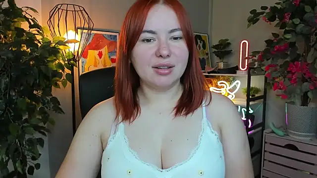 LAYLAxSTAR online show from October 6, 2025, 6:44 am