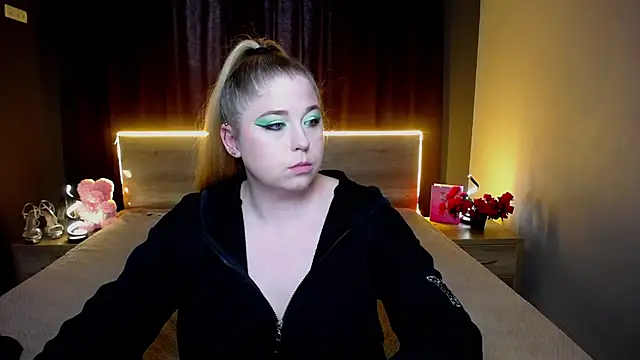 JessikaDaniel online show from February 5, 2026, 7:35 am