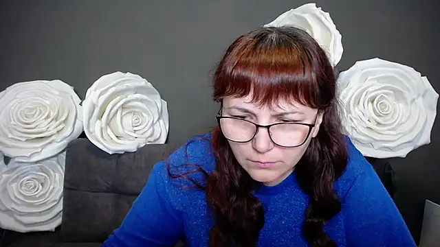 Snapshot of AliceInksSweetty chatting on October 12, 2025, 6:01 am AliceInksSweetty online show from October 12, 2025, 6:01 am