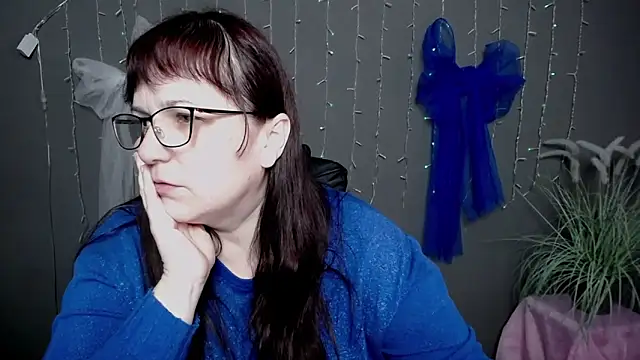 Snapshot of AliceInksSweetty chatting on November 23, 2025, 7:19 am AliceInksSweetty online show from November 23, 2025, 7:19 am