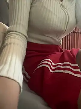 DulceMya6 online show from December 17, 2024, 1:29 am