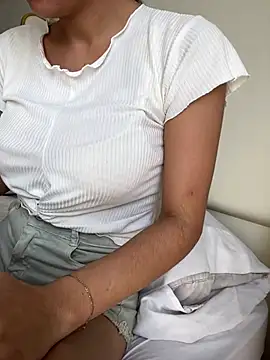 DulceMya6 online show from February 10, 2026, 7:51 pm