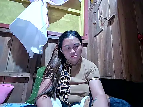 Snapshot of LalaiAsian chatting on November 8, 2025, 9:35 pm LalaiAsian online show from November 8, 2025, 9:35 pm