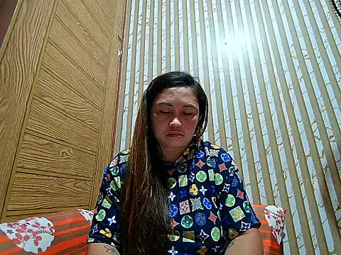 LalaiAsian online show from March 12, 2026, 3:40 pm