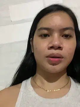 Snapshot of Hebefemme chatting on February 26, 2025, 7:27 pm Hebefemme online show from February 26, 2025, 7:27 pm