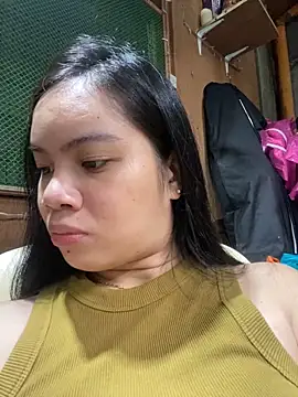 Snapshot of Hebefemme chatting on February 28, 2025, 8:31 am Hebefemme online show from February 28, 2025, 8:31 am