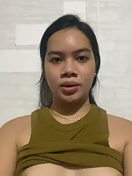 Snapshot of Hebefemme chatting on March 1, 2025, 8:34 am Hebefemme online show from March 1, 2025, 8:34 am