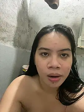 Snapshot of Hebefemme chatting on March 15, 2025, 7:20 am Hebefemme online show from March 15, 2025, 7:20 am