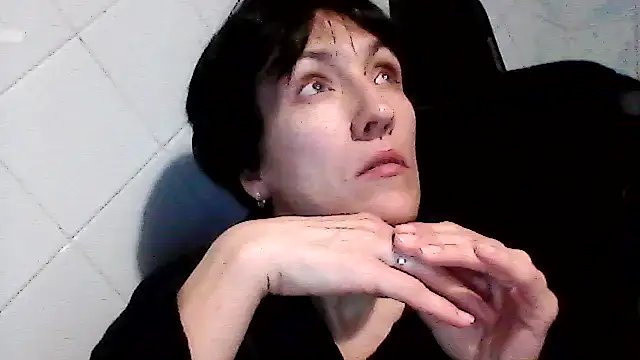 SunnyAmorre online show from October 27, 2025, 9:19 pm