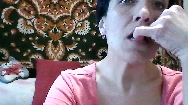 SunnyAmorre online show from March 14, 2026, 2:44 pm