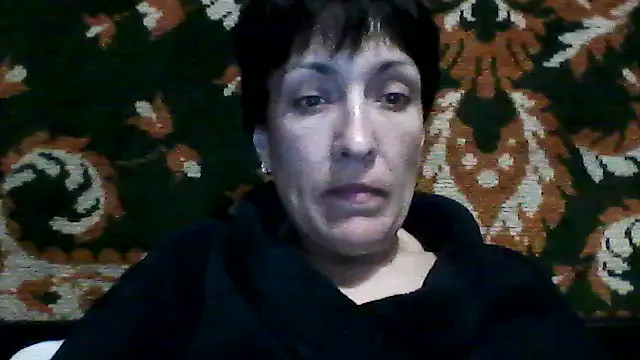 SunnyAmorre online show from April 14, 2026, 7:53 pm