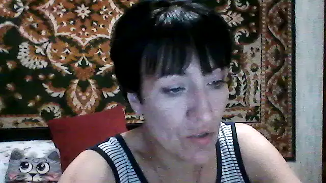 SunnyAmorre online show from June 4, 2026, 6:08 am