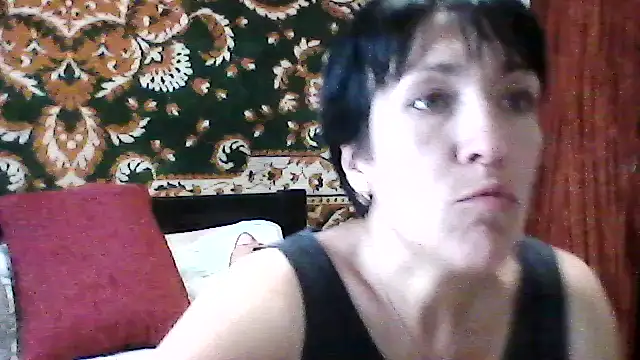 SunnyAmorre online show from June 14, 2026, 9:33 am
