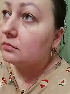 Rini333 online show from November 30, 2025, 4:00 pm