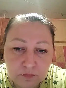 Rini333 online show from April 26, 2026, 8:17 pm