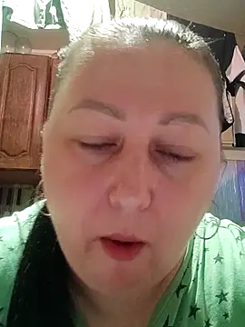 Snapshot of Rini333 chatting on June 18, 2026, 6:12 pm Rini333 online show from June 18, 2026, 6:12 pm