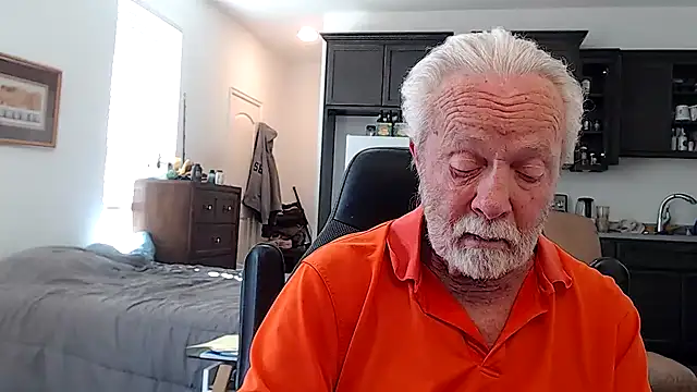 rockpoint69 online show from October 15, 2025, 7:36 pm