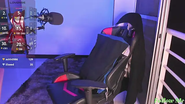 Snapshot of AmberRaus chatting on December 24, 2024, 10:33 am AmberRaus online show from December 24, 2024, 10:33 am