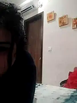 Srishtijain51 online show from January 5, 2025, 6:13 pm