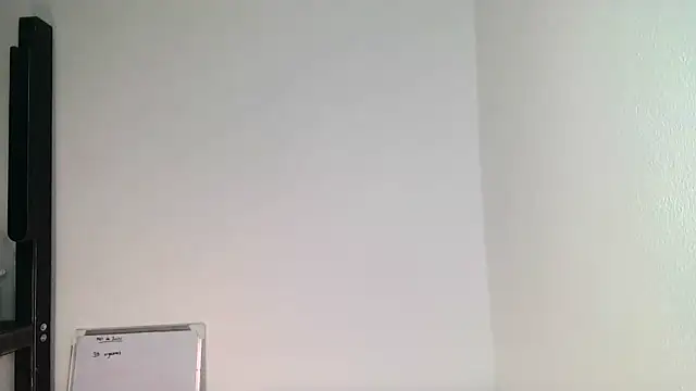 Snapshot of Mme-Evangelyne chatting on June 11, 2026, 3:59 am Mme-Evangelyne online show from June 11, 2026, 3:59 am