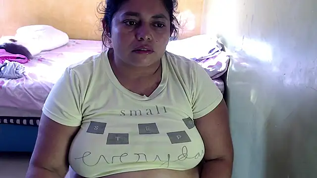 Snapshot of yulieth_bbw chatting on June 2, 2026, 12:07 pm yulieth bbw online show from June 2, 2026, 12:07 pm