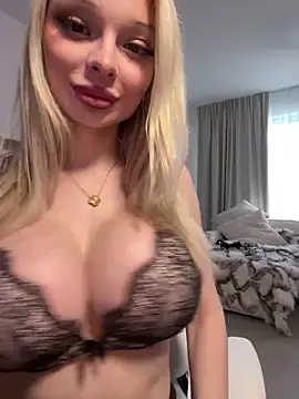 Snapshot of HannaXLove chatting on December 22, 2025, 3:09 pm HannaXLove online show from December 22, 2025, 3:09 pm