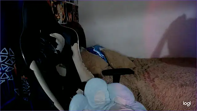 Snapshot of JINX_26 chatting on January 6, 2025, 12:37 am JINX 26 online show from January 6, 2025, 12:37 am