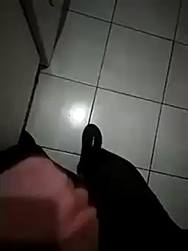 Snapshot of Yaramaz331 chatting on March 22, 2025, 9:42 pm Yaramaz331 online show from March 22, 2025, 9:42 pm