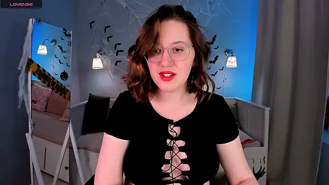 Snapshot of Charmy_Gracy chatting on October 30, 2025, 11:22 am Charmy Gracy online show from October 30, 2025, 11:22 am