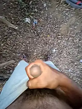 Snapshot of breejs chatting on September 29, 2025, 12:32 pm breejs online show from September 29, 2025, 12:32 pm