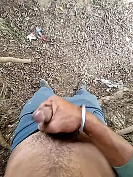 Snapshot of breejs chatting on October 19, 2025, 6:47 am breejs online show from October 19, 2025, 6:47 am