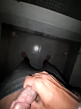 breejs online show from December 17, 2025, 2:56 pm