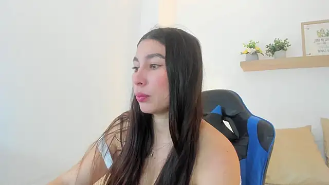 bella 99  online show from June 12, 2026, 11:42 am