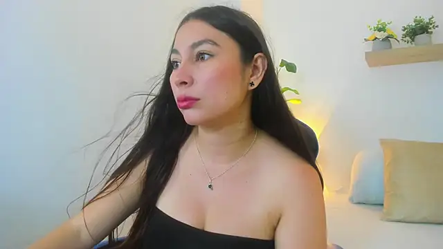 bella 99  online show from June 13, 2026, 11:41 am