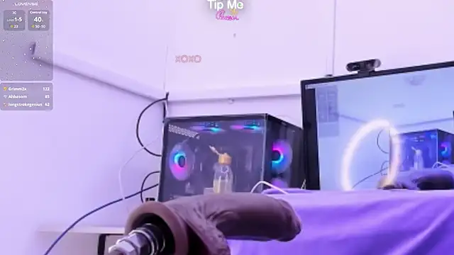 naty girl  online show from March 12, 2026, 10:54 am