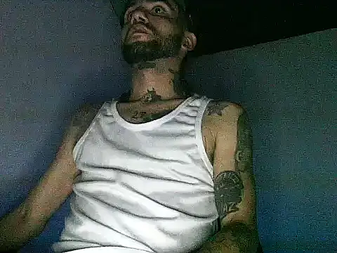Christian Stiven1 online show from May 14, 2026, 4:52 am