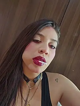 Rebeca xs online show from June 21, 2026, 6:49 am