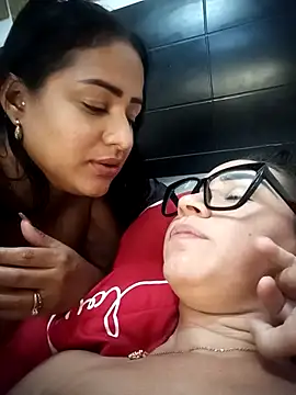 ashley69 brown online show from November 7, 2025, 2:22 am