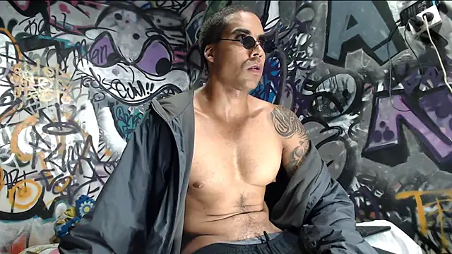 Snapshot of Justin_Frank chatting on March 2, 2025, 10:59 pm Justin Frank online show from March 2, 2025, 10:59 pm