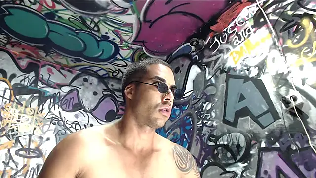 Snapshot of Justin_Frank chatting on March 12, 2025, 11:53 am Justin Frank online show from March 12, 2025, 11:53 am