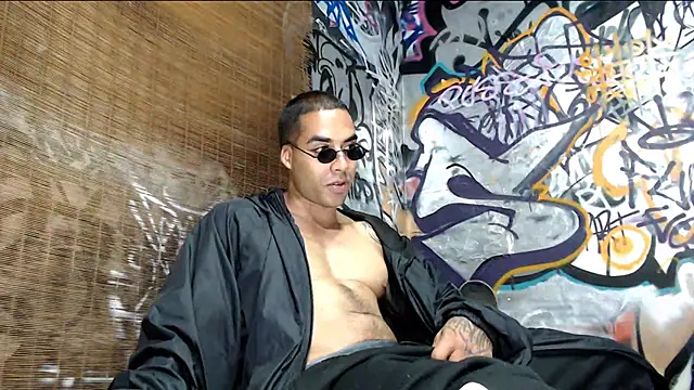 Snapshot of Justin_Frank chatting on March 13, 2025, 11:27 pm Justin Frank online show from March 13, 2025, 11:27 pm